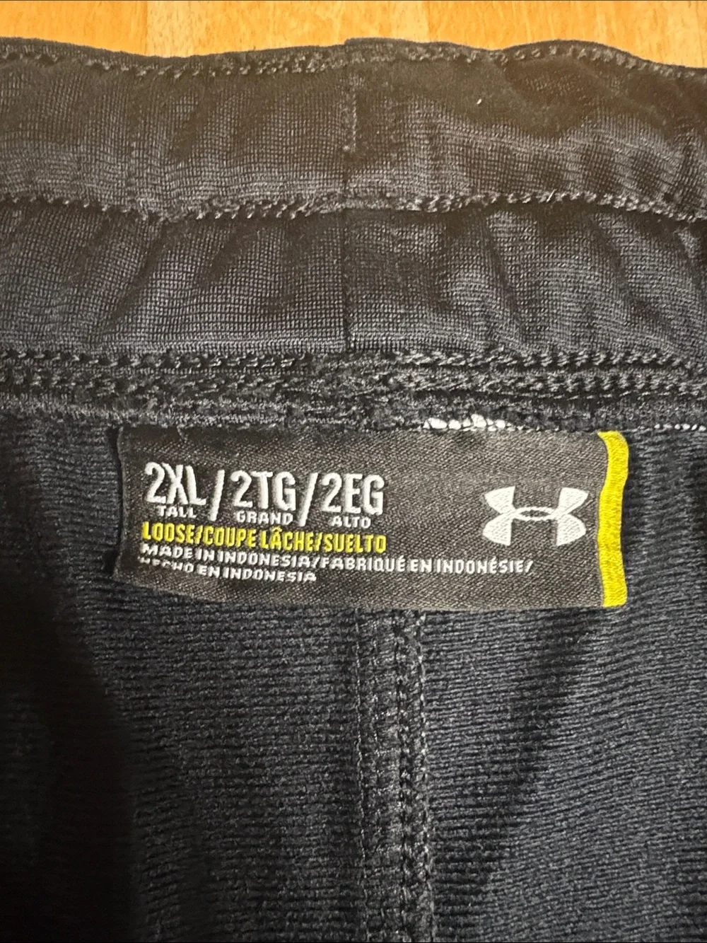 Under Armour Men's Black Track Pants - Picture 7 of 11